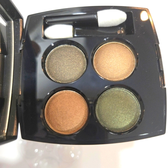 CHANEL 318 BLURRY GREEN Les 4 Ombres Multi-Effect Eyeshadow Pallet  New - Picture 4 of 13